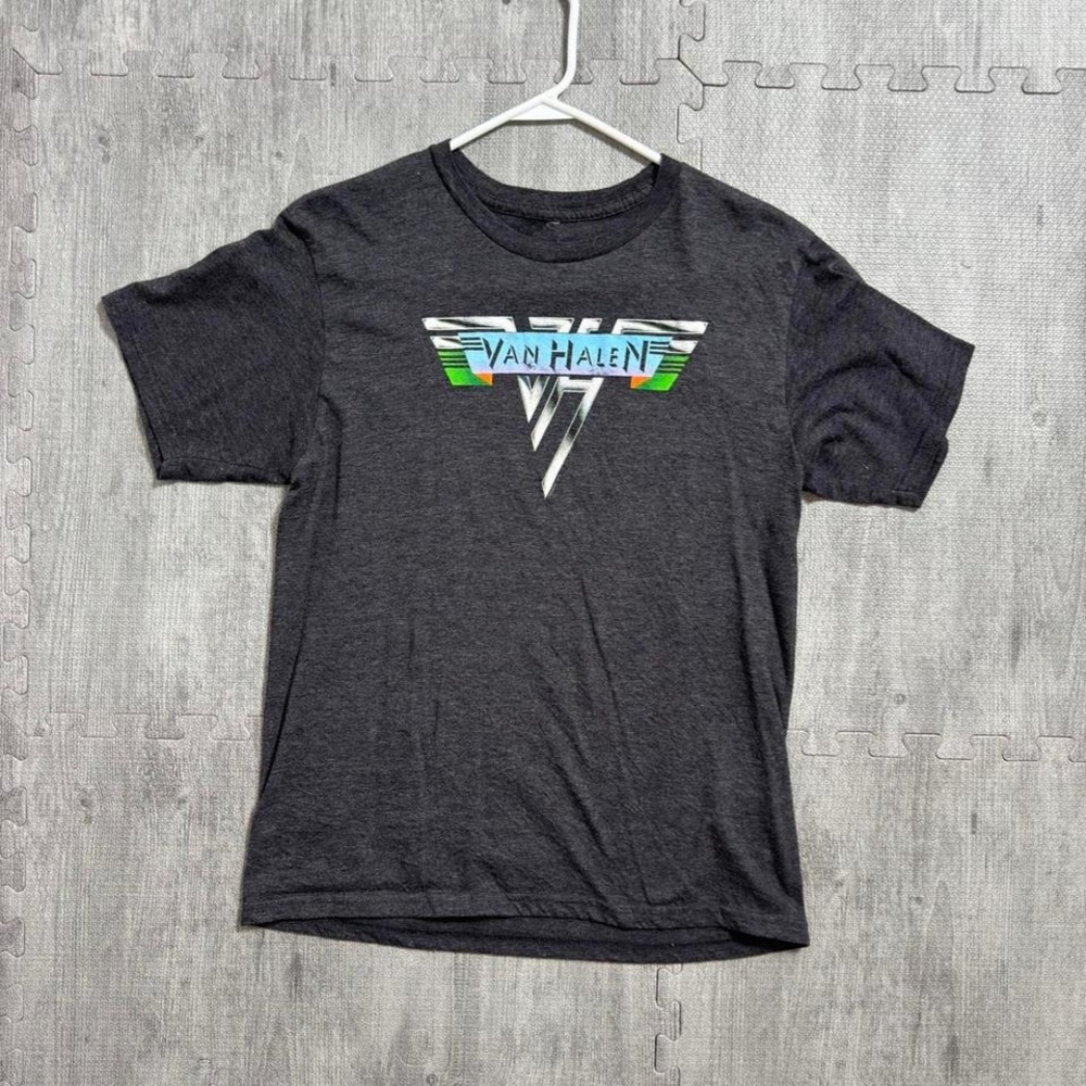Van Halen VH Graphic Band T-Shirt Mens Medium Color Charcoal
